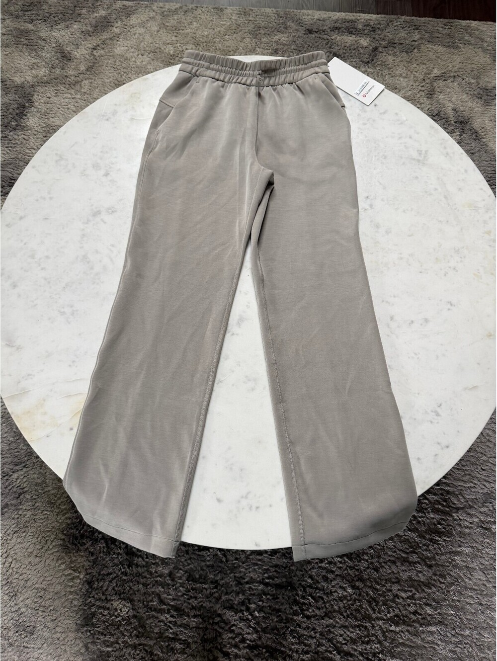 NWT! lululemon Softstreme High- Rise Pant *Short* - Size 2